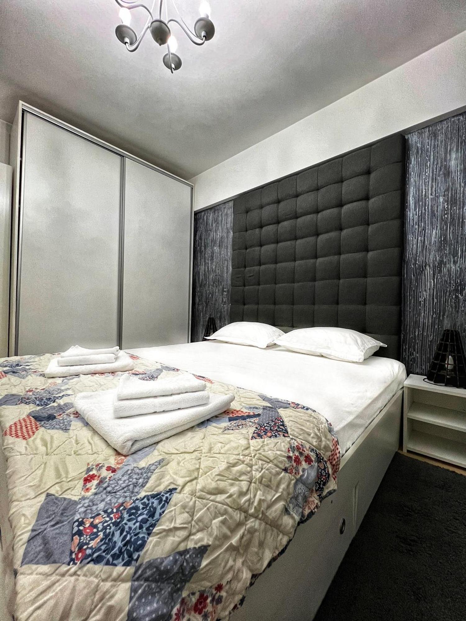 Boutique Park Residences 5 Boekarest Buitenkant foto